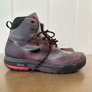 Nike ACG Zoom Ashiko Hiking Boots size 11.5